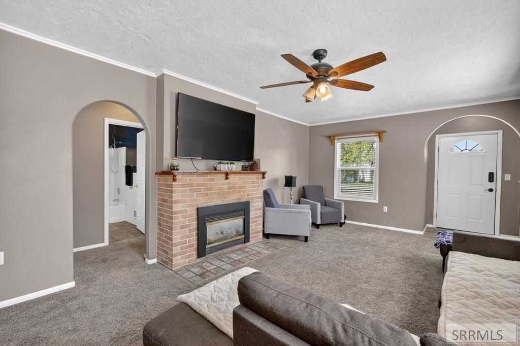 Image 6 of property listing at 669 University Avenue, Blackfoot, ID 83221