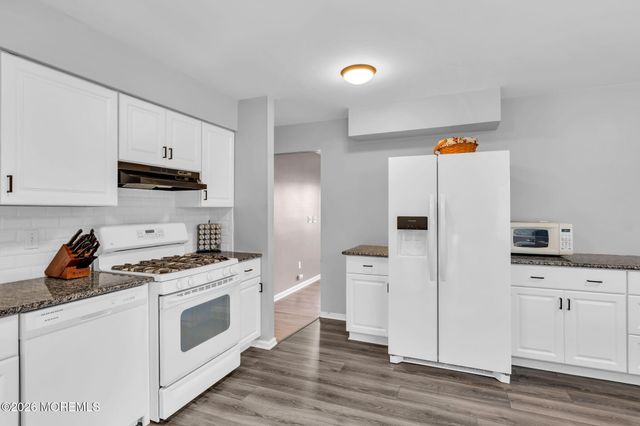 127 Driftwood Lane, Lanoka Harbor, NJ 08734