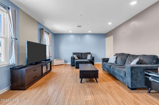 127 Driftwood Lane, Lanoka Harbor, NJ 08734