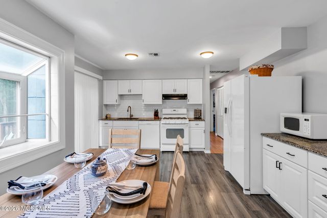 127 Driftwood Lane, Lanoka Harbor, NJ 08734