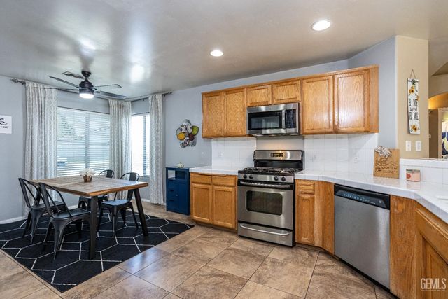 3622 Azure Drive, Bakersfield, CA 93312