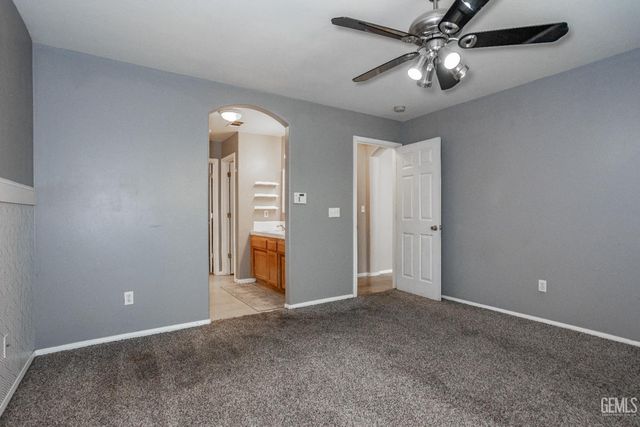 3622 Azure Drive, Bakersfield, CA 93312