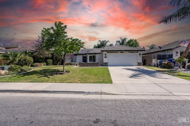 3622 Azure Drive, Bakersfield, CA 93312