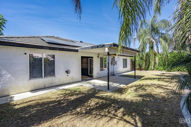 3622 Azure Drive, Bakersfield, CA 93312