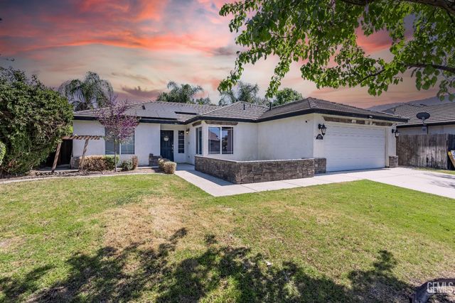 3622 Azure Drive, Bakersfield, CA 93312