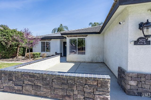 3622 Azure Drive, Bakersfield, CA 93312