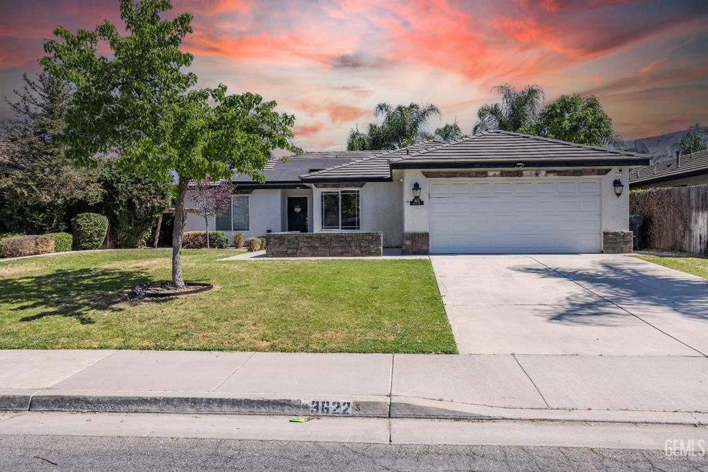 3622 Azure Drive, Bakersfield, CA 93312