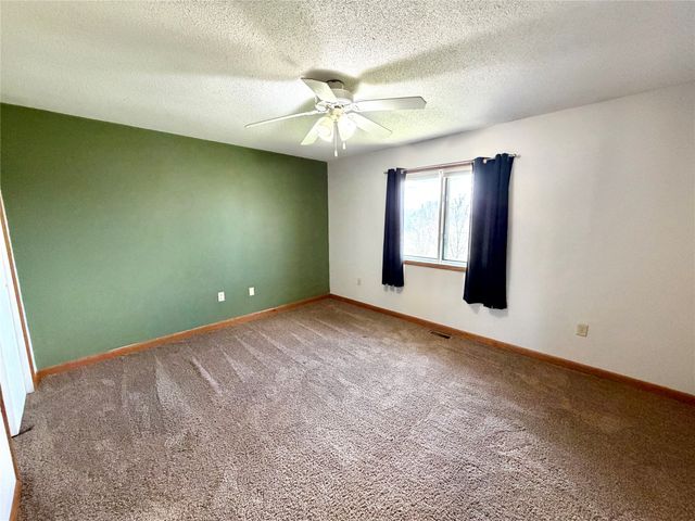 2007 Spring Street, Grinnell, IA 50112