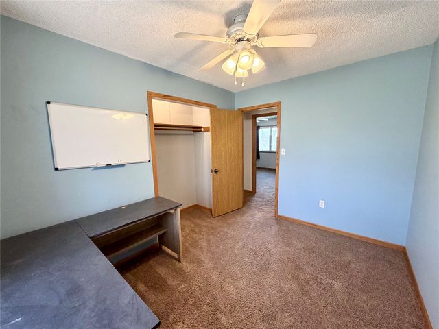 2007 Spring Street, Grinnell, IA 50112