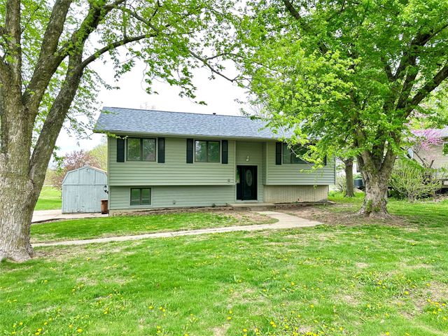 2007 Spring Street, Grinnell, IA 50112