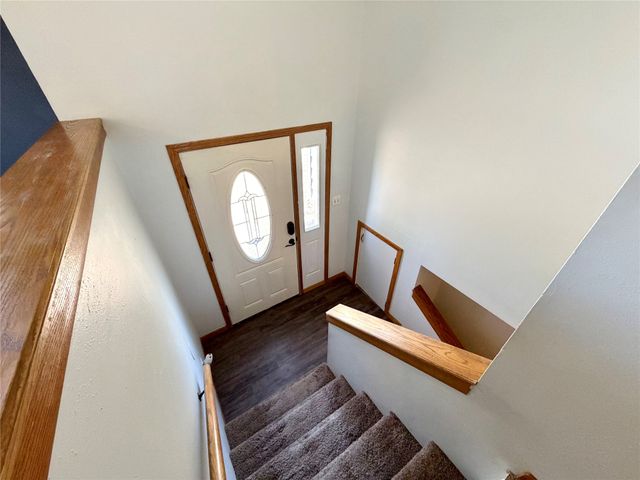 2007 Spring Street, Grinnell, IA 50112