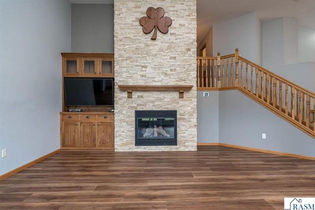 105 Jade Court, Mankato, MN 56001
