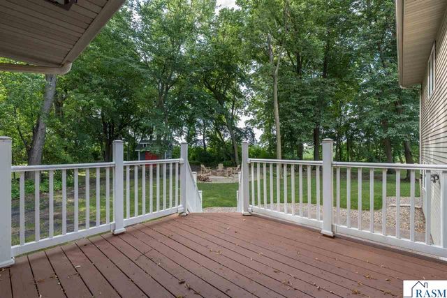 105 Jade Court, Mankato, MN 56001