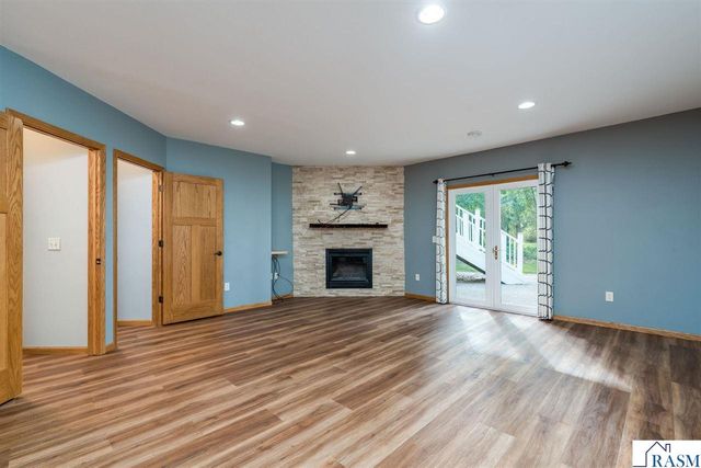 105 Jade Court, Mankato, MN 56001