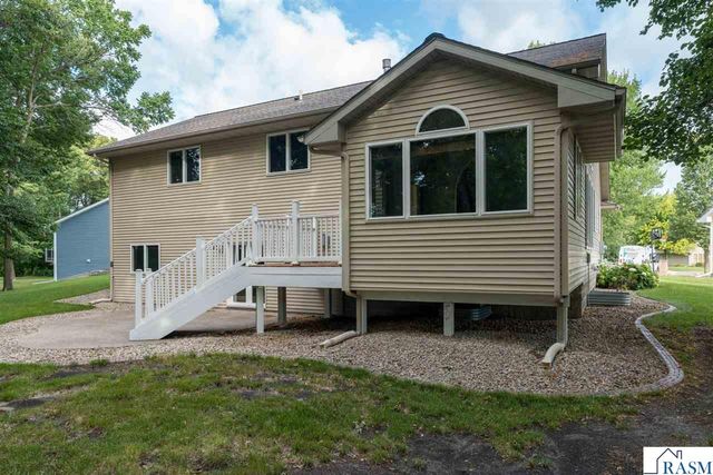105 Jade Court, Mankato, MN 56001
