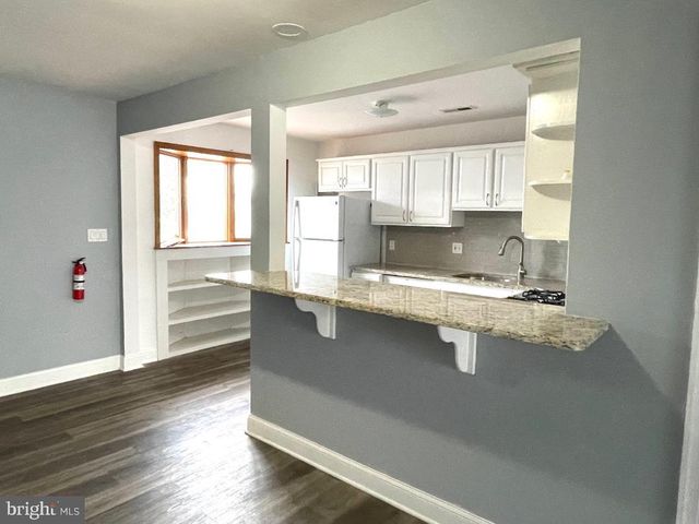 904-906 MAIN AVE, Croydon, PA 19021