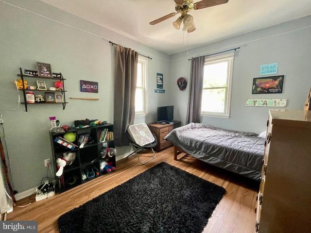 904-906 MAIN AVE, Croydon, PA 19021
