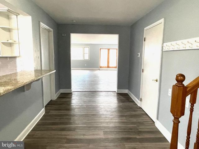 904-906 MAIN AVE, Croydon, PA 19021