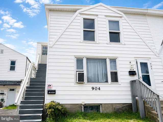 904-906 MAIN AVE, Croydon, PA 19021