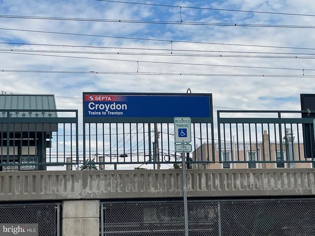 904-906 MAIN AVE, Croydon, PA 19021