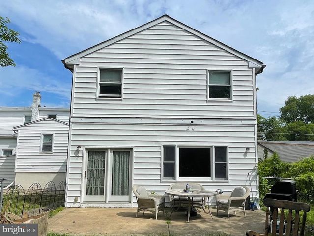 904-906 MAIN AVE, Croydon, PA 19021