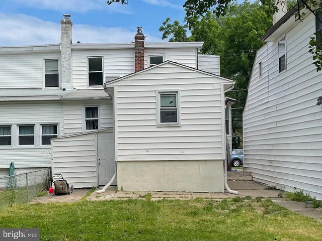 904-906 MAIN AVE, Croydon, PA 19021
