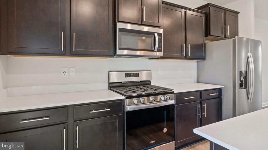 Image 12 of property listing at 7526 SILVER THREAD WAY, Brandywine, MD 20613