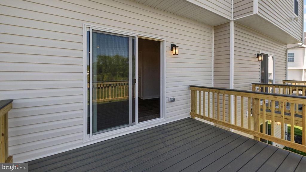Image 16 of property listing at 7526 SILVER THREAD WAY, Brandywine, MD 20613
