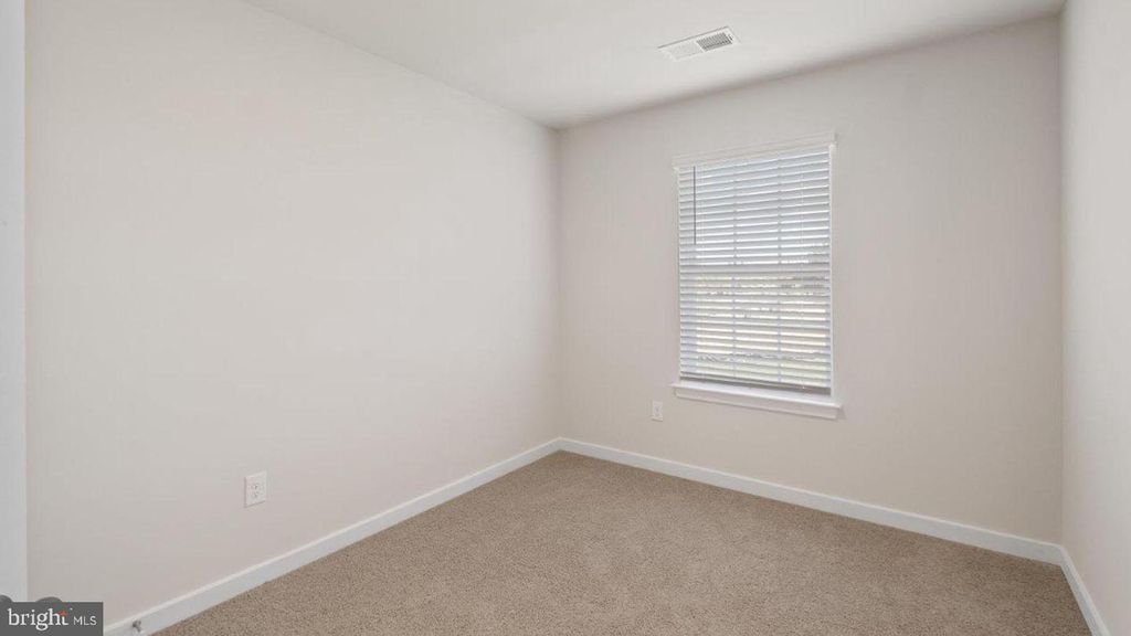 Image 18 of property listing at 7526 SILVER THREAD WAY, Brandywine, MD 20613