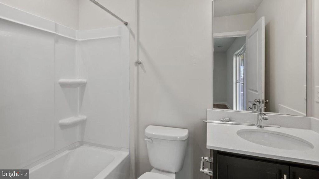 Image 23 of property listing at 7526 SILVER THREAD WAY, Brandywine, MD 20613