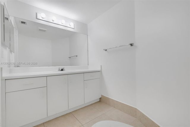 850 SW 138th Ave 108D, Pembroke Pines, FL 33027