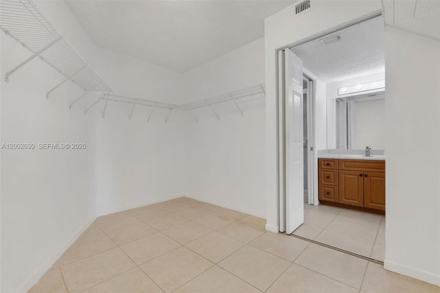 850 SW 138th Ave 108D, Pembroke Pines, FL 33027