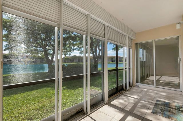 850 SW 138th Ave 108D, Pembroke Pines, FL 33027