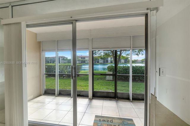 850 SW 138th Ave 108D, Pembroke Pines, FL 33027