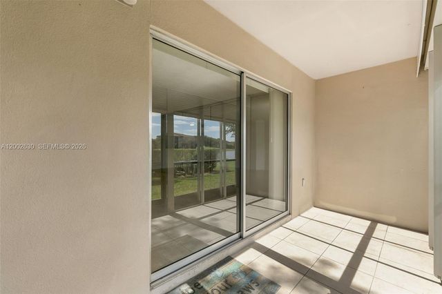 850 SW 138th Ave 108D, Pembroke Pines, FL 33027