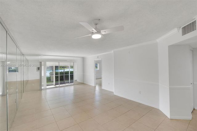 850 SW 138th Ave 108D, Pembroke Pines, FL 33027