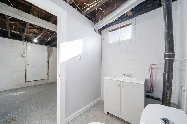 705 Burbridge St, Port Vue, PA 15133