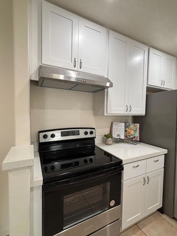 Image 10 of property listing at 903 Lake Tahoe Court, San Jose, CA 95123