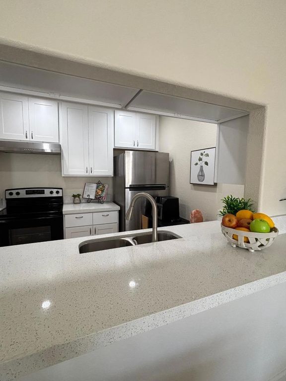 Image 11 of property listing at 903 Lake Tahoe Court, San Jose, CA 95123