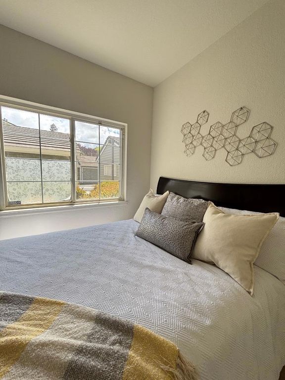Image 13 of property listing at 903 Lake Tahoe Court, San Jose, CA 95123