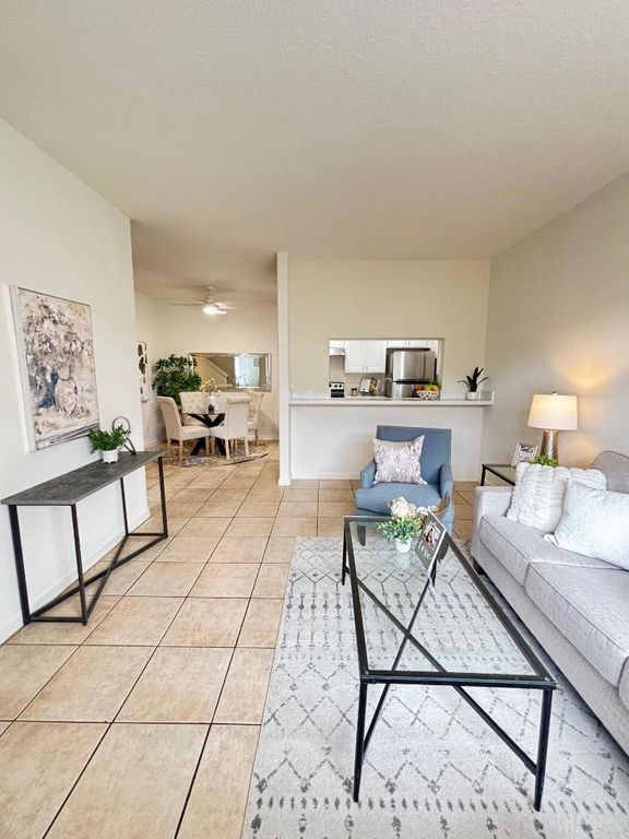 Image 2 of property listing at 903 Lake Tahoe Court, San Jose, CA 95123