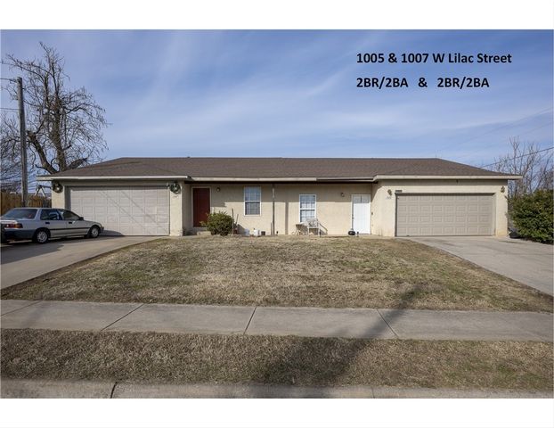 1700 S 11th Street, Rogers, AR 72756