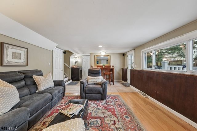 14 Sandy Hill Rd, Westfield Town, NJ 07090