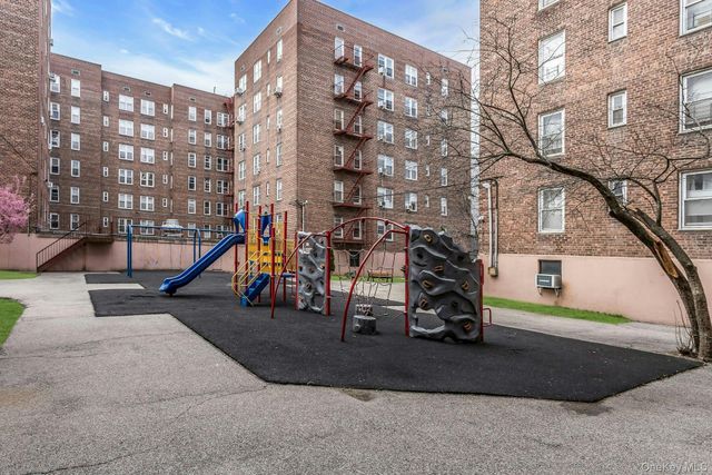 3325 90th Street 6C, Jackson Heights, NY 11101