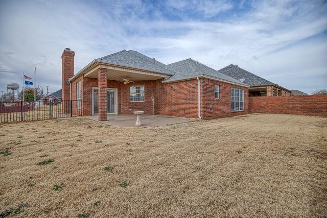 1219 Regency Court, Kingfisher, OK 73750