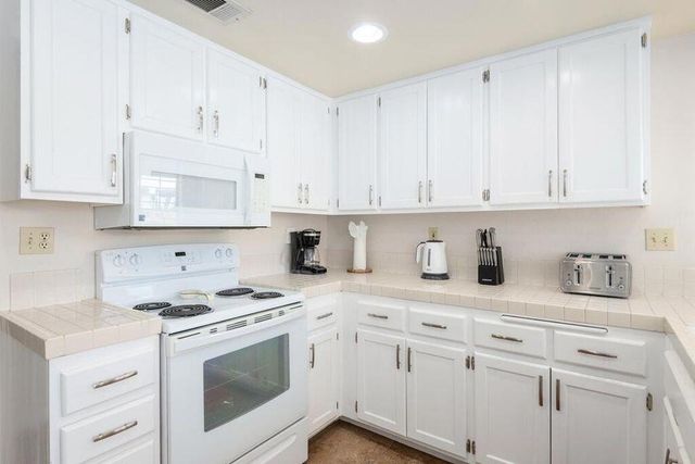 41417 Princeville Lane, Palm Desert, CA 92211