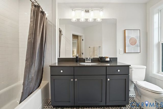 17402 Singing Bird Ct, Moseley, VA 23120