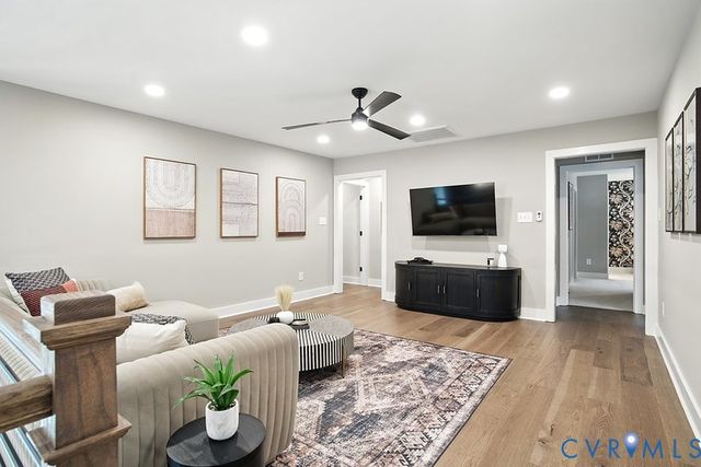 17402 Singing Bird Ct, Moseley, VA 23120