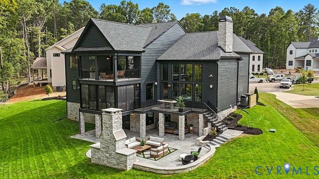 17402 Singing Bird Ct, Moseley, VA 23120