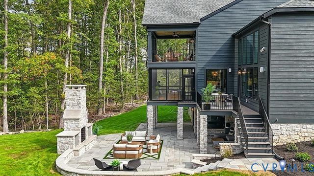 17402 Singing Bird Ct, Moseley, VA 23120